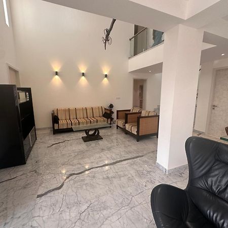 Mizzle Exotica Lonavala Apartment Exterior photo