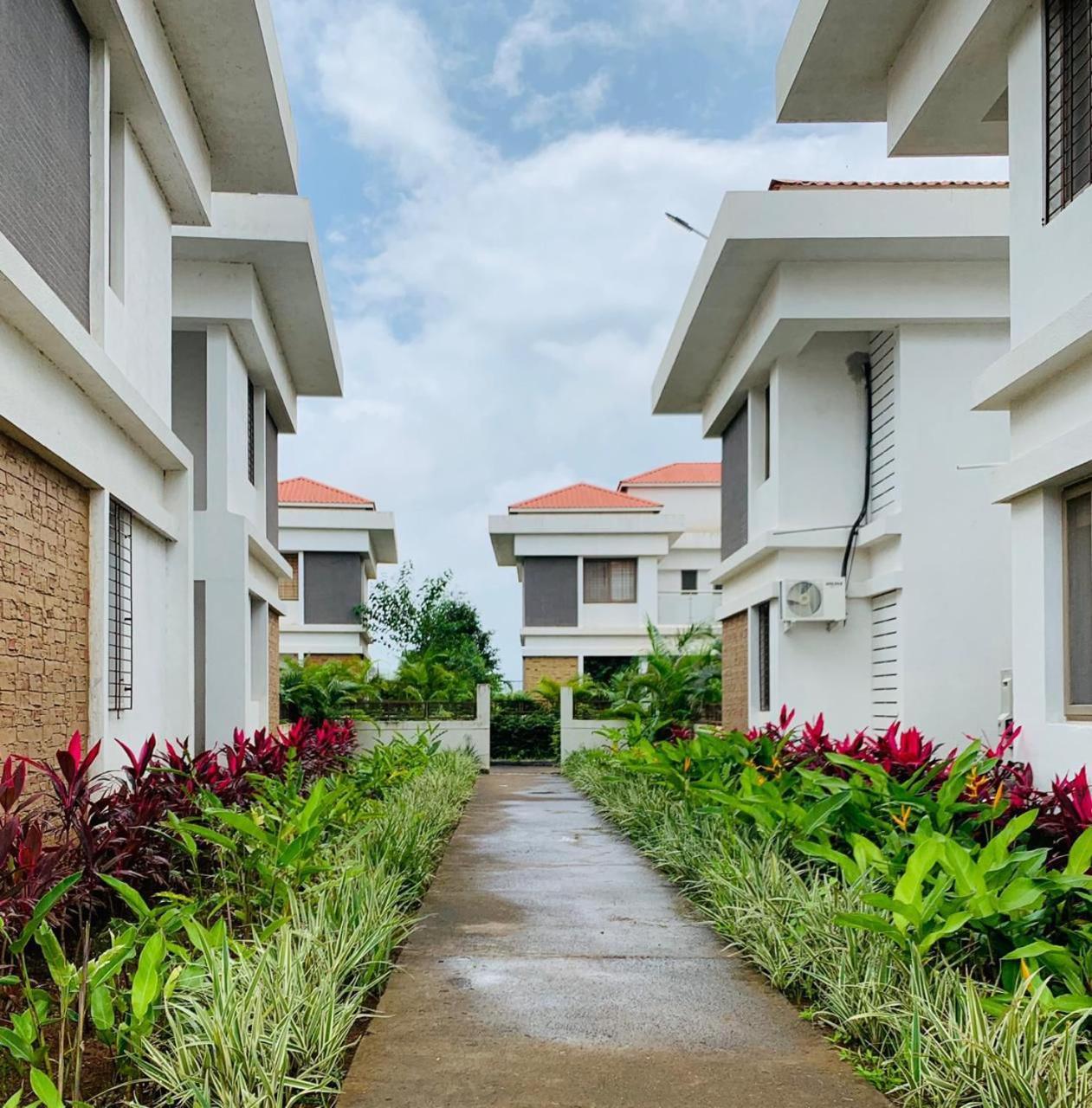 Mizzle Exotica Lonavala Apartment Exterior photo