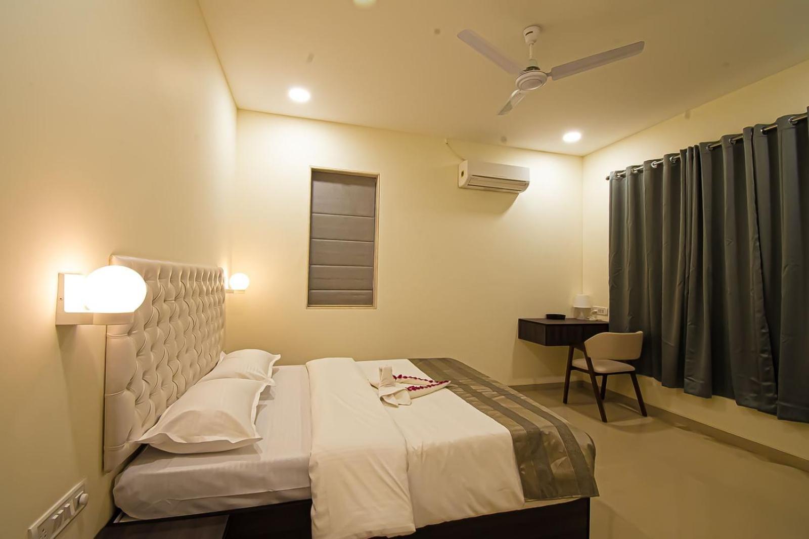 Mizzle Exotica Lonavala Apartment Exterior photo