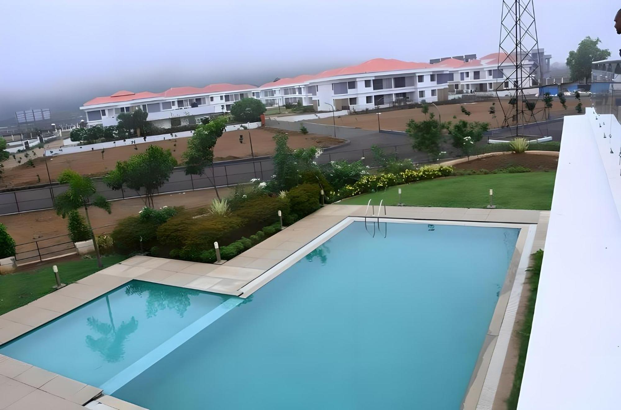 Mizzle Exotica Lonavala Apartment Exterior photo