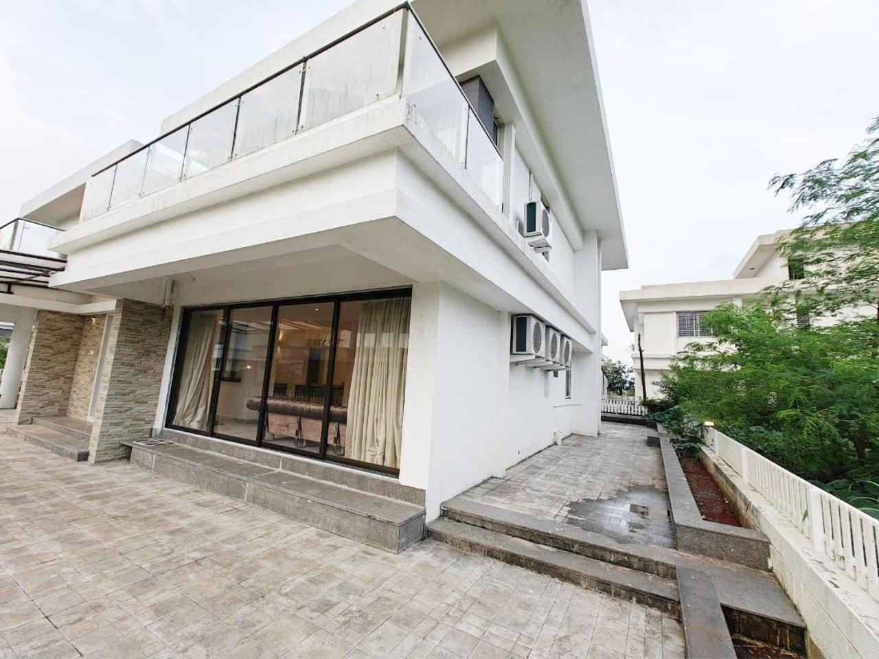 Mizzle Exotica Lonavala Apartment Exterior photo