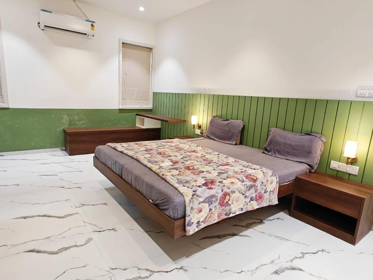 Mizzle Exotica Lonavala Apartment Exterior photo